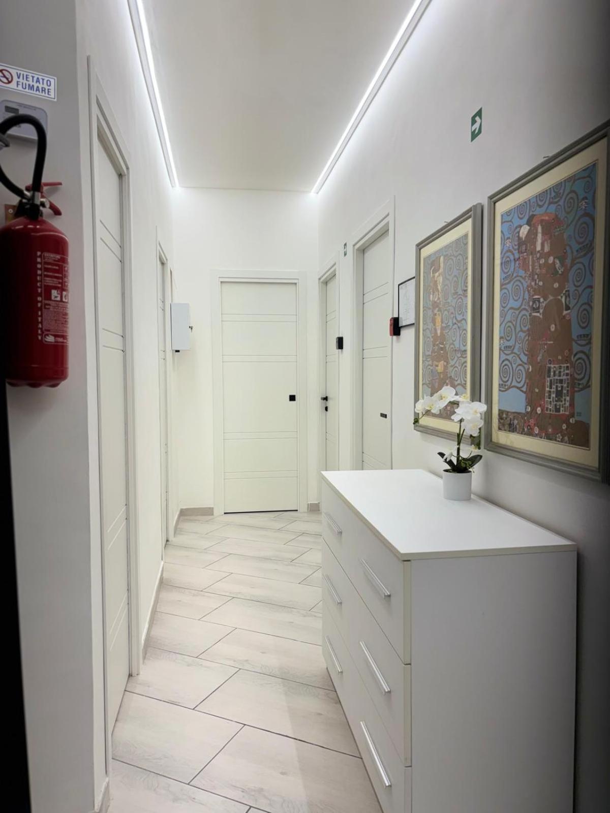 Hotel Roma Elena Extérieur photo